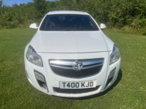 2013 Vauxhall Insignia 2.8 T V6 Vxr Supersport in White — image 3