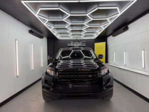 2013 Land Rover Range Rover Evoque 2.2 Sd4 Pure in Black — image 2