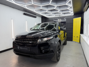 2013 Land Rover Range Rover Evoque 2.2 Sd4 Pure in Black — image 4