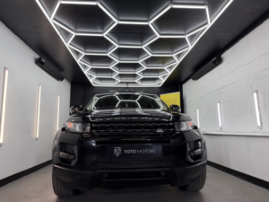 2013 Land Rover Range Rover Evoque 2.2 Sd4 Pure in Black — image 5