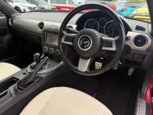 2013 Mazda Mx-5 2.0i Venture Roadster Euro 5 2dr in Red — image 3