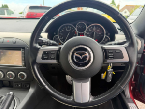 2013 Mazda Mx-5 2.0i Venture Roadster Euro 5 2dr in Red — image 4