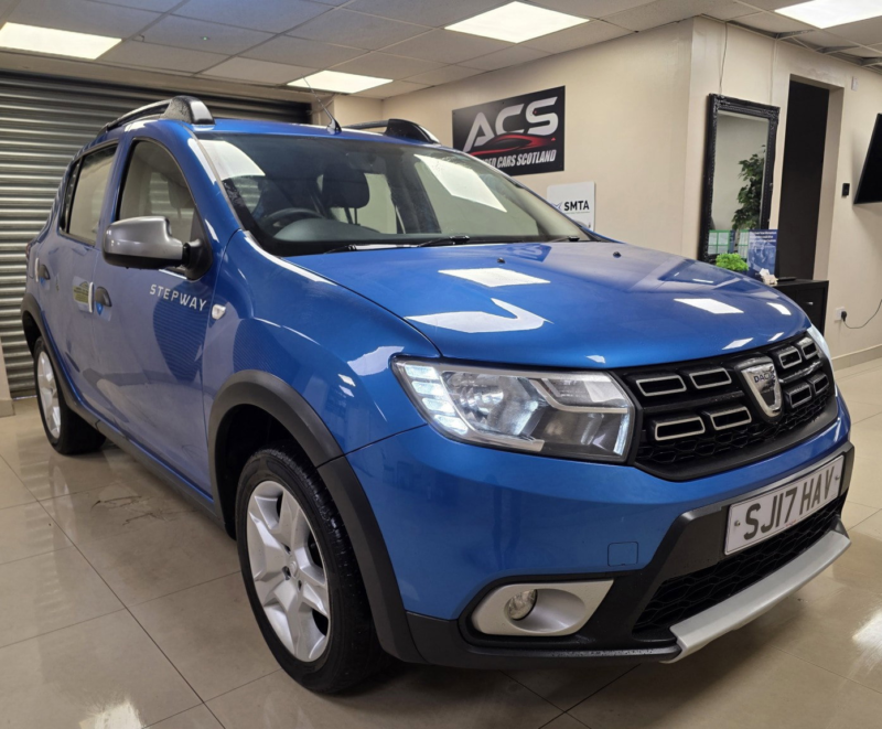 2017 Dacia Sandero Stepway 1.5 Dci Ambiance Hatchback 5dr Diesel Manual Euro 6 (s/s) (90 Ps) in Blue — image 1