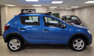 2017 Dacia Sandero Stepway 1.5 Dci Ambiance Hatchback 5dr Diesel Manual Euro 6 (s/s) (90 Ps) in Blue — image 5