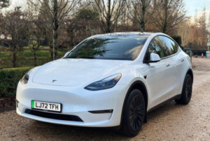 2023 Tesla Model Y (dual Motor) Long Range Auto 4wde 5dr in White — image 2
