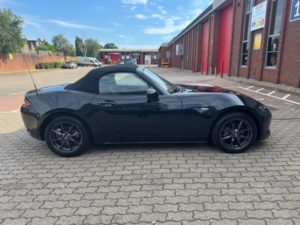 2016 Mazda Mx-5 1.5 Skyactiv-G Sport Nav Euro 6 2dr in Black — image 3