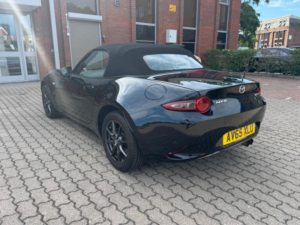 2016 Mazda Mx-5 1.5 Skyactiv-G Sport Nav Euro 6 2dr in Black — image 6