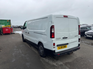 2019 Renault Trafic 1.6 Dci 29 Business+ Lwb Standard Roof Euro 6 5dr in White — image 4