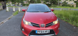 2014 Toyota Auris 1.4 D-4d Icon Plus in Red — image 3