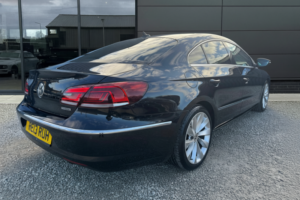 2013 Volkswagen Cc 2.0 Tdi Bluemotion Tech Gt in Black — image 3