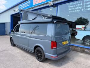 2022 Volkswagen Transporter 2.0 Tdi T32 Highline Camper Conversion DSG Lwb Euro 6 150 Ps in Grey — image 5