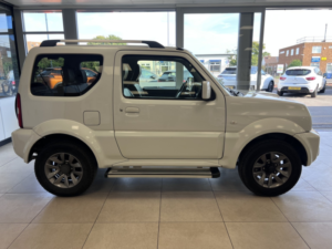 2016 Suzuki Jimny 1.3 Vvt Sz4 in White — image 5