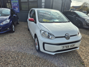 2016 Volkswagen Up! 1.0 Up! Beats in White — image 2