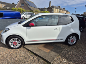 2016 Volkswagen Up! 1.0 Up! Beats in White — image 6