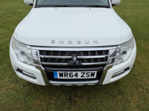 2014 Mitsubishi Shogun 3.2 Di-Dc Sg3 Auto 4WD Euro 5 5dr Lwb in White — image 6