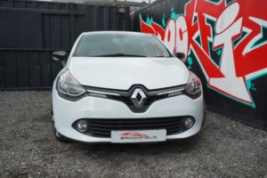 2016 Renault Clio 0.9 Tce Dynamique S Nav Hatchback 5dr Petrol Manual Euro 6 (s/s) (90 Ps) in White — image 4