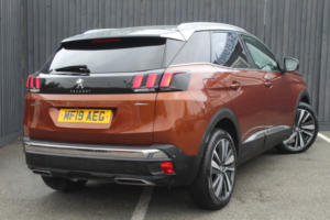 2019 Peugeot 3008 1.5 Bluehdi Gt Line Premium in Bronze — image 6