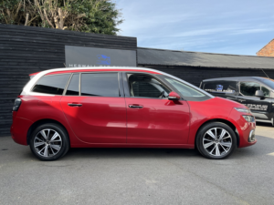 2017 Citroen Grand C4 Picasso 1.6 Bluehdi Flair in Red — image 2