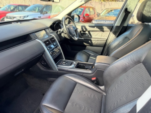 2019 Land Rover Discovery Sport Td4 Se Tech in Grey — image 2