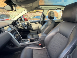 2019 Land Rover Discovery Sport Td4 Se Tech in Grey — image 3