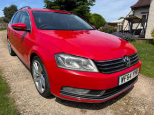 2014 Volkswagen Passat 2.0 Tdi Bluemotion Tech Executive Style DSG Euro 5 (s/s) 5dr in Red — image 1