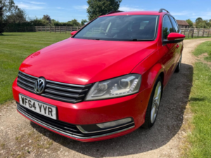 2014 Volkswagen Passat 2.0 Tdi Bluemotion Tech Executive Style DSG Euro 5 (s/s) 5dr in Red — image 2
