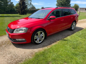 2014 Volkswagen Passat 2.0 Tdi Bluemotion Tech Executive Style DSG Euro 5 (s/s) 5dr in Red — image 3