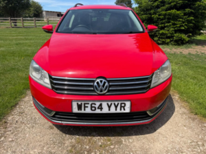 2014 Volkswagen Passat 2.0 Tdi Bluemotion Tech Executive Style DSG Euro 5 (s/s) 5dr in Red — image 4