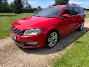 2014 Volkswagen Passat 2.0 Tdi Bluemotion Tech Executive Style DSG Euro 5 (s/s) 5dr in Red — image 5