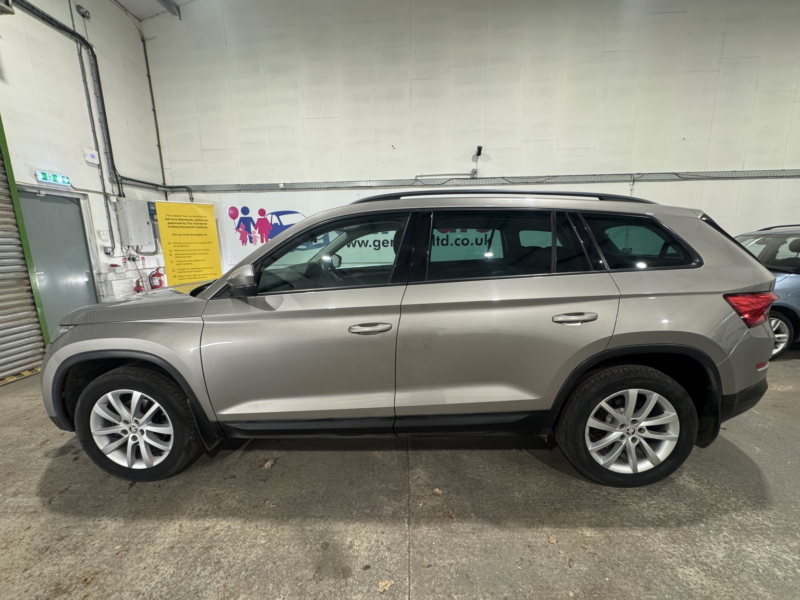 2017 Skoda Kodiaq 1.4 Tsi Act Se in Beige — image 1
