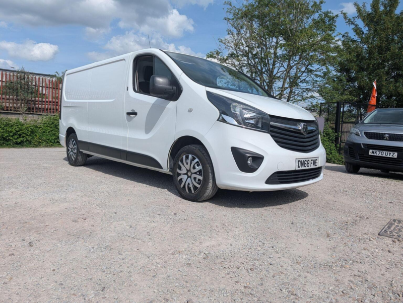 2018 Vauxhall Vivaro 1.6 Cdti 2900 Sportive L2 H1 Euro 6 5dr in White — image 1