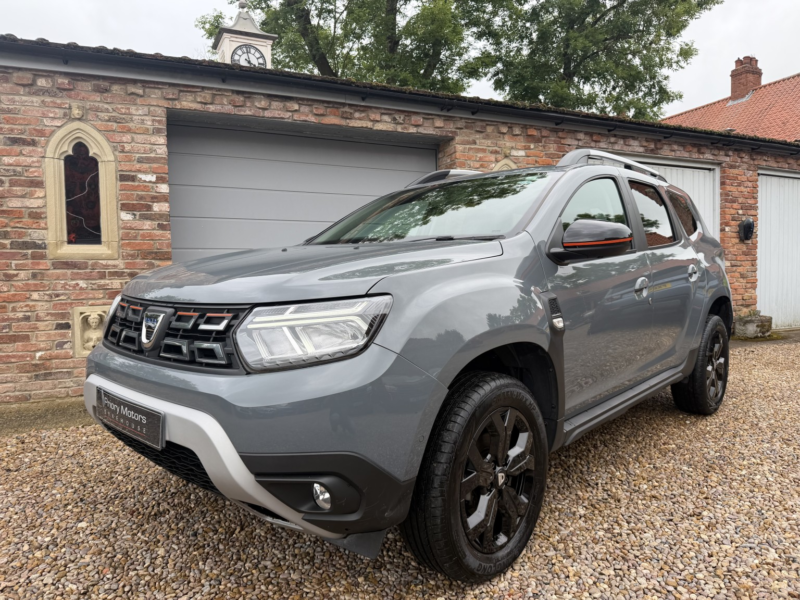2022 Dacia Duster 1.3 Extreme Se Tce 130 4x2 in Grey — image 1