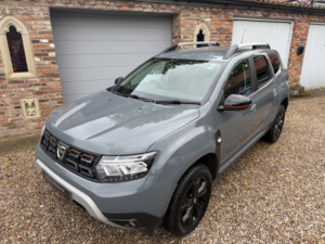 2022 Dacia Duster 1.3 Extreme Se Tce 130 4x2 in Grey — image 2