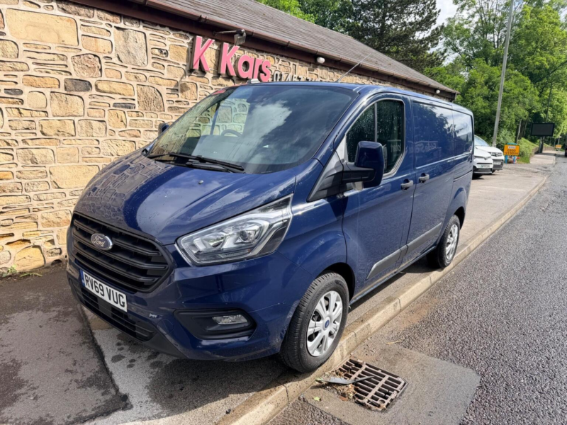 2020 Ford Transit Custom 2.0 320 Ecoblue Trend L1 H1 Euro 6 (s/s) 5dr in Blue — image 1