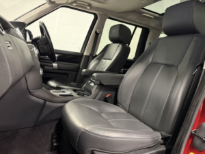 2015 Land Rover Discovery 4 3.0 Sd V6 Hse Luxury in Red — image 4