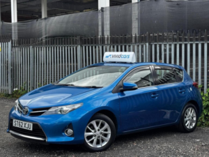 2013 Toyota Auris 1.6 V-Matic Icon Euro 5 5dr in Blue — image 2