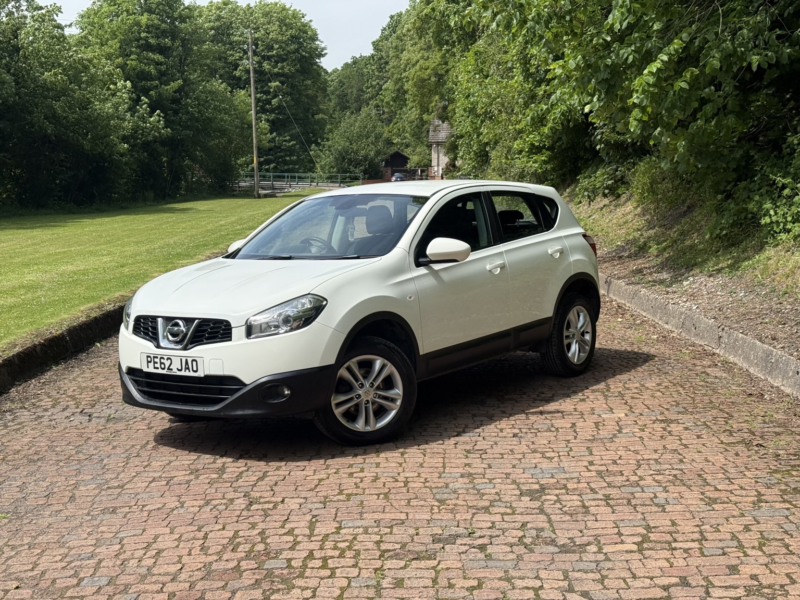 2012 Nissan Qashqai 1.5 Dci Acenta in White — image 1