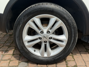 2012 Nissan Qashqai 1.5 Dci Acenta in White — image 5