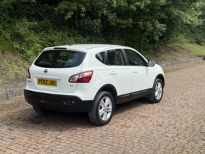 2012 Nissan Qashqai 1.5 Dci Acenta in White — image 6