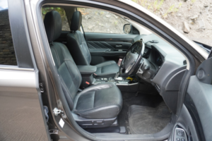 2017 Mitsubishi Outlander 2.0 H 12kwh 4hs in Brown — image 3