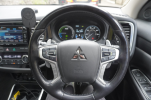2017 Mitsubishi Outlander 2.0 H 12kwh 4hs in Brown — image 6