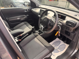 2016 Citroen C4 Cactus 1.6 Bluehdi Flair Euro 6 5dr in Grey — image 3