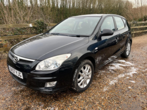 2007 Hyundai I30 2.0 Crdi Style Euro 4 5dr in Black — image 5