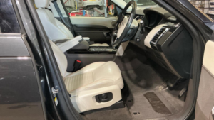 2019 Land Rover Discovery 3.0 Sd V6 Hse Auto 4WD Euro 6 (s/s) 5dr in Grey — image 3