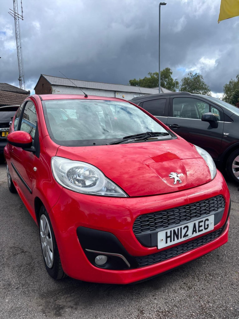 2012 Peugeot 107 1.0 12v Active Euro 5 3dr in Red — image 1