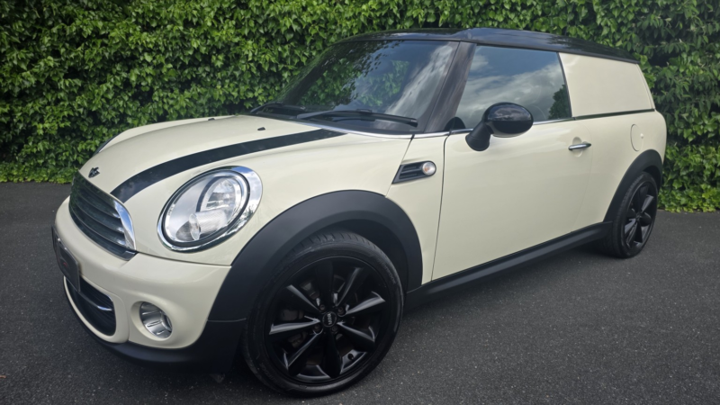 2013 MINI Clubvan 1.6 Cooper Clubvan (chili/media) Nav in White — image 1