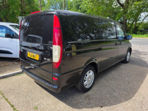 2011 Mercedes-Benz Vito 2.1 113 Cdi L1 5dr in Black — image 3