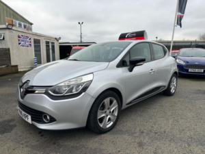 2016 Renault Clio 1.5 Dci Dynamique Nav Euro 6 (s/s) 5dr in Silver — image 3