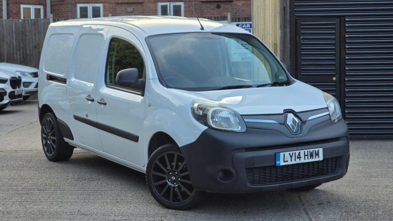 2014 Renault Kangoo E Z.e. Auto Rwd L2 H1 3dr in White — image 1