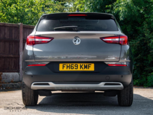 2019 Vauxhall Grandland X 1.2 Turbo Elite Nav Euro 6 (s/s) 5dr in Grey — image 6